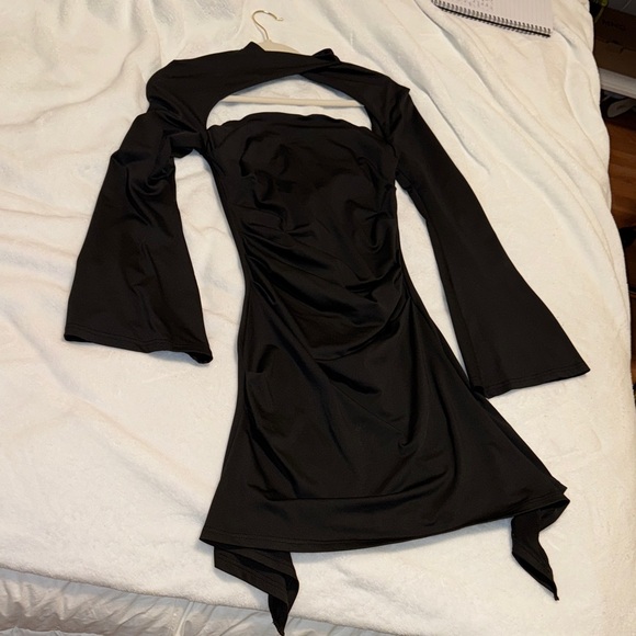 Elegant Black Women's Dress - Picture 1 of 4
